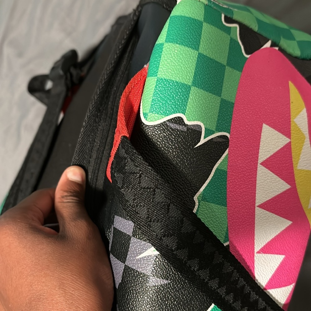 backpack - Picture 3 of 9